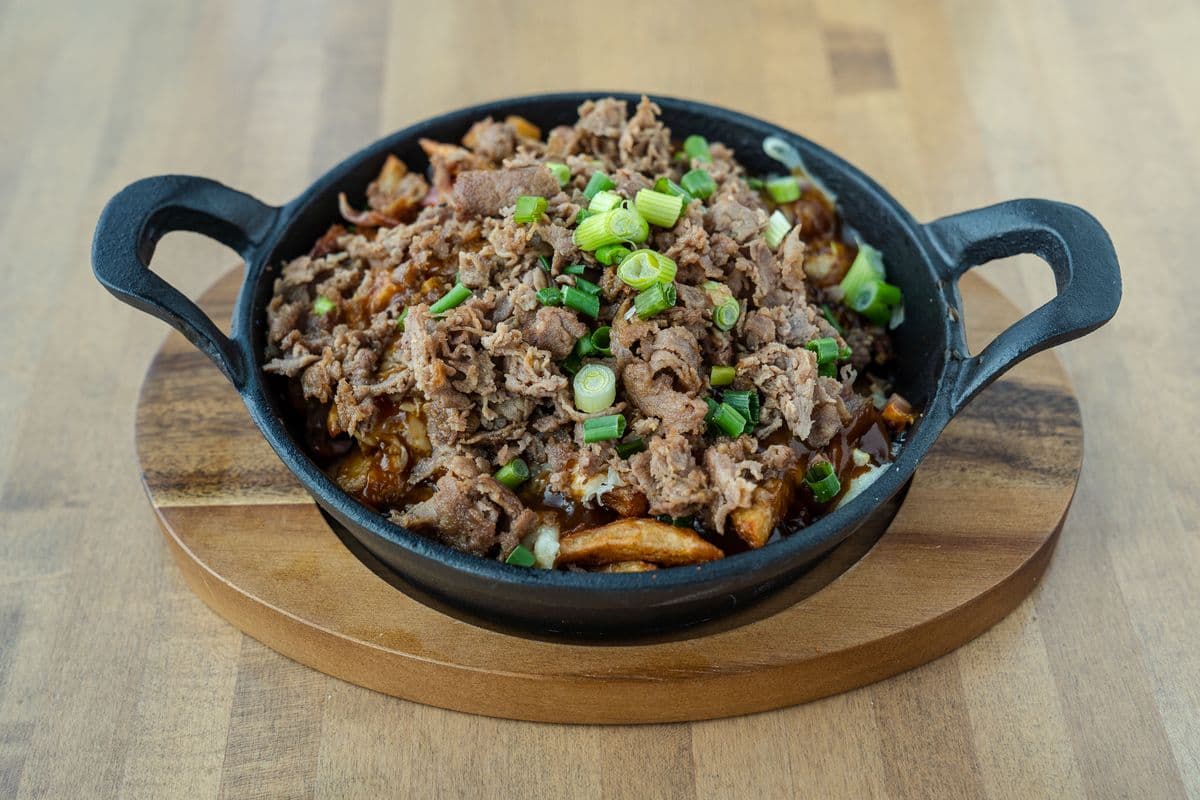 Poutine Philly Steak / Philly Steak Poutine (Petit / Small)
