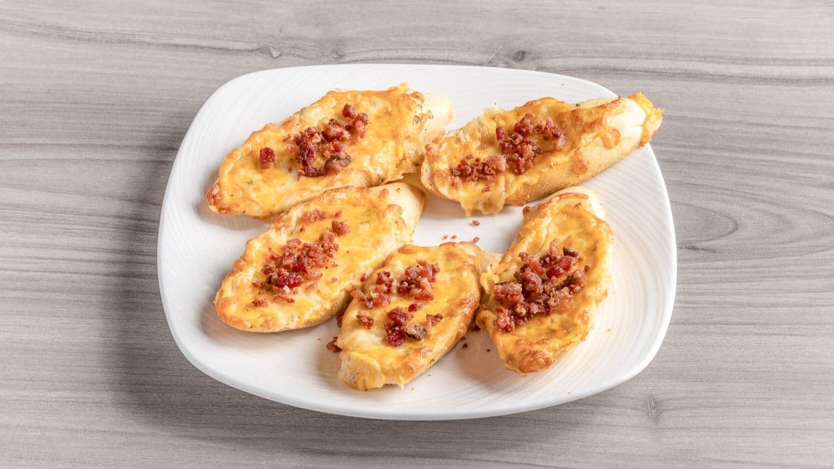 Garlic bread cheese & bacon