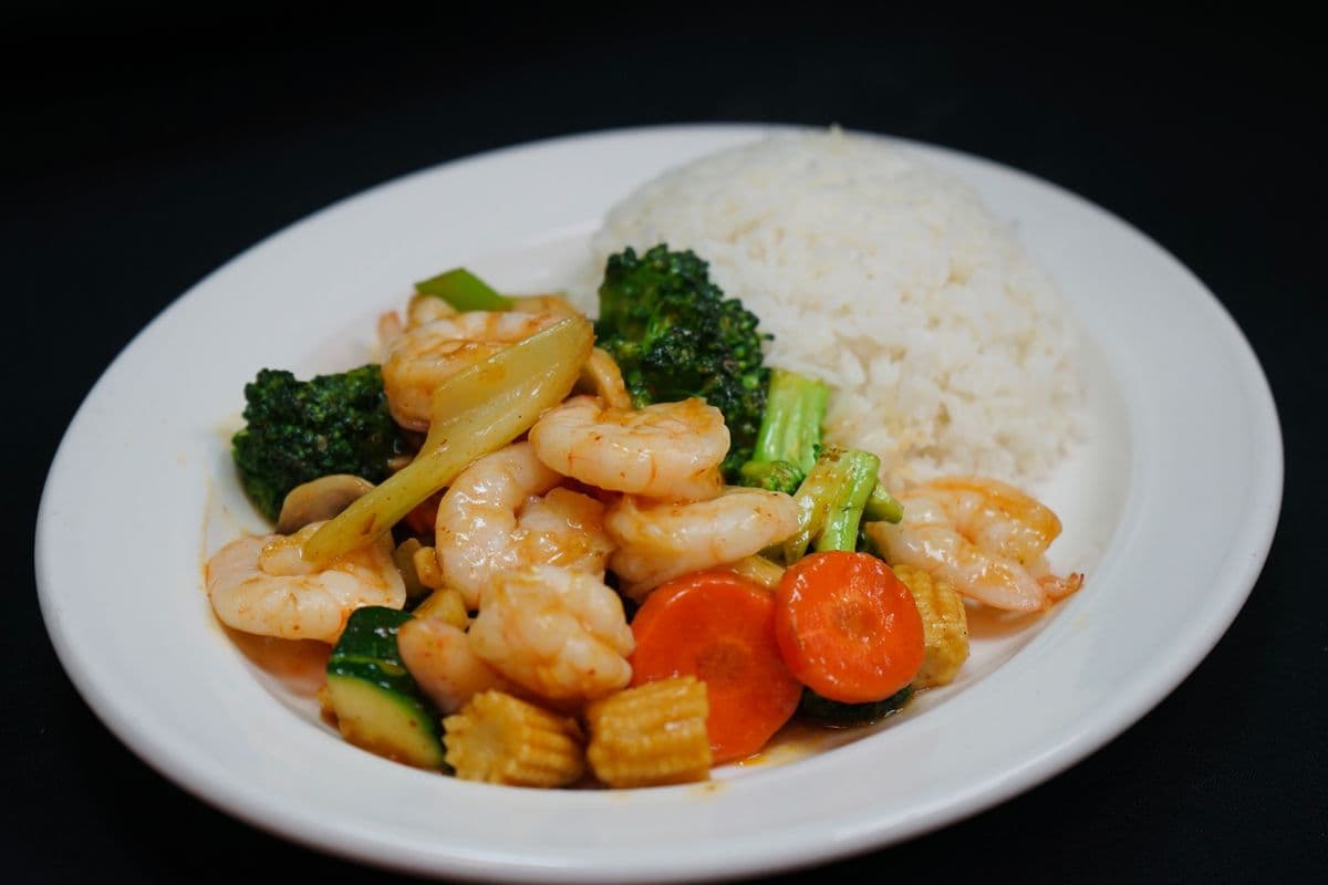 L6. Thai Siamese Shrimp - Lunch