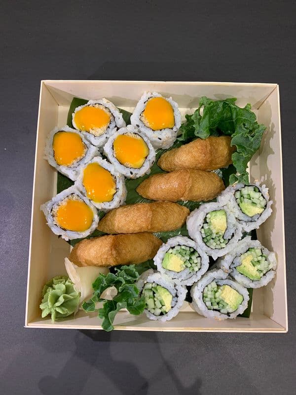 P41. Veggie Sushi-Roll 16pcs (for 1) / P41. 素食拼盤 16pcs (for 1)