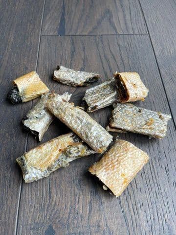 JT Pets Dehydrated Salmon Skin Bites 150 g