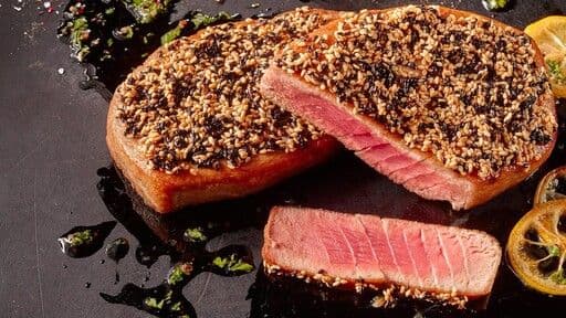 Thon en croûte de sésames, sauce crémeuse Tao