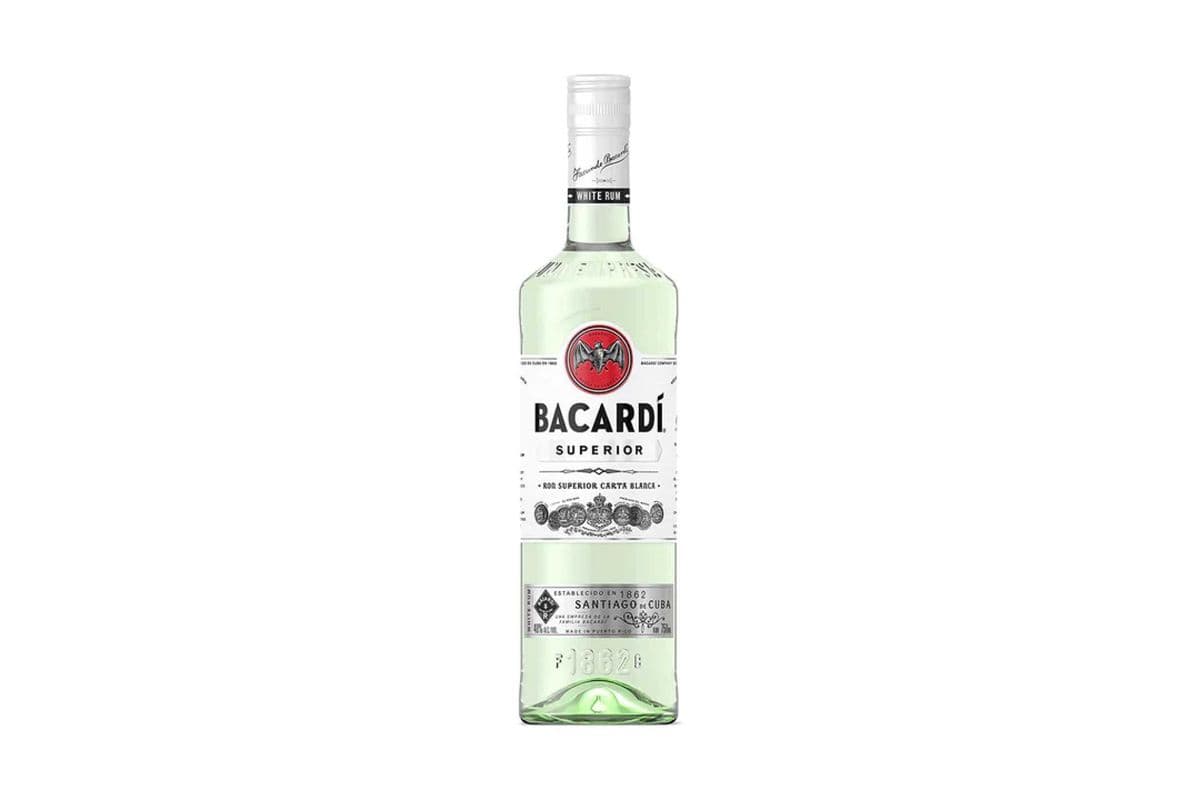 Bacardi White (1 x 750 ml)