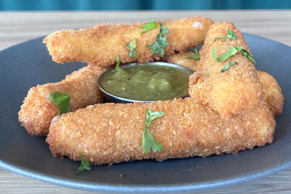 Fried Cheese Tequeños - 8 pcs (8 Pieces)