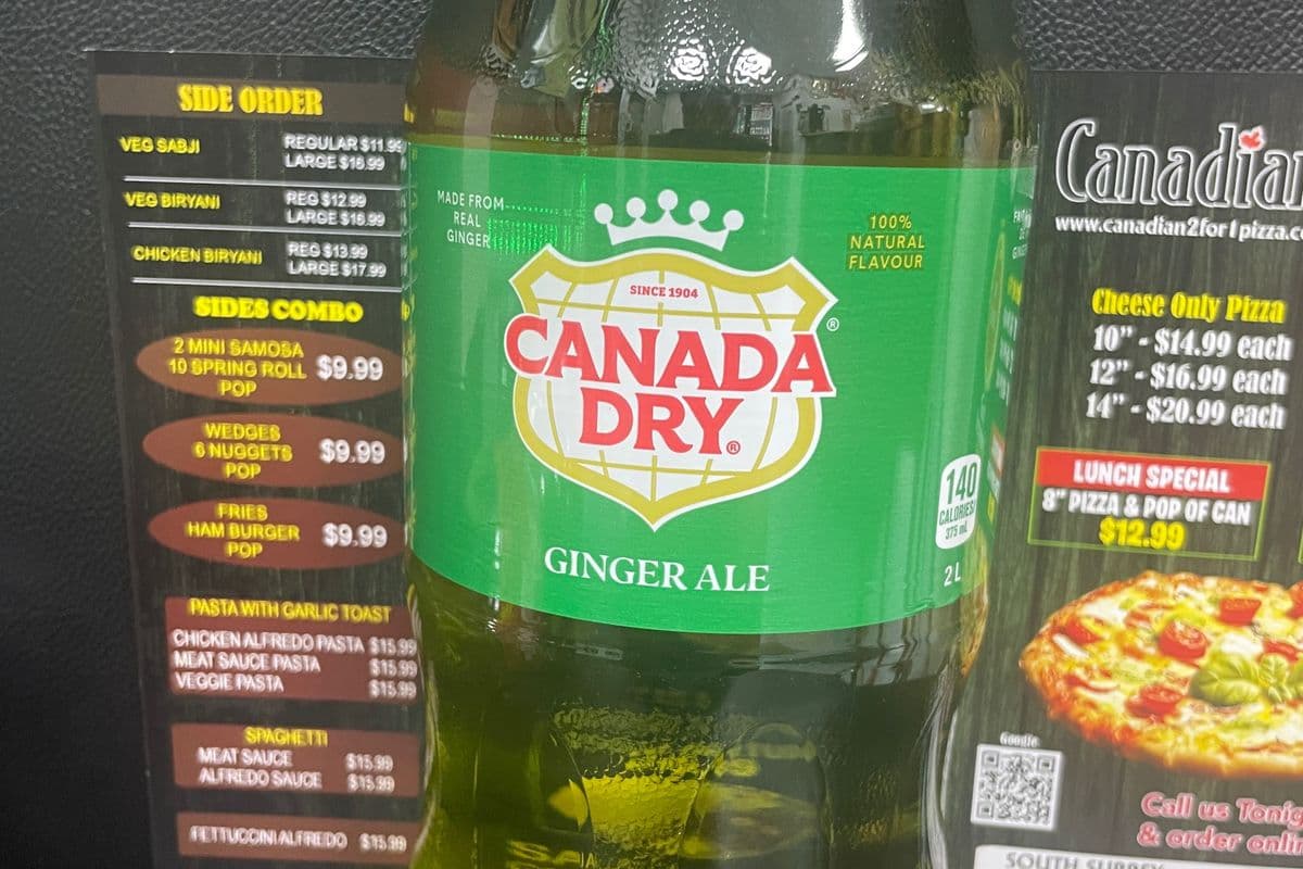 Canada Dry ginger ale 2L