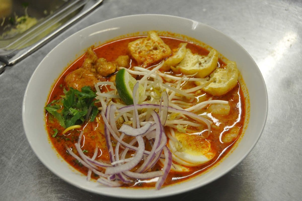 24. Laksa Shrimp / 叻沙(雞肉