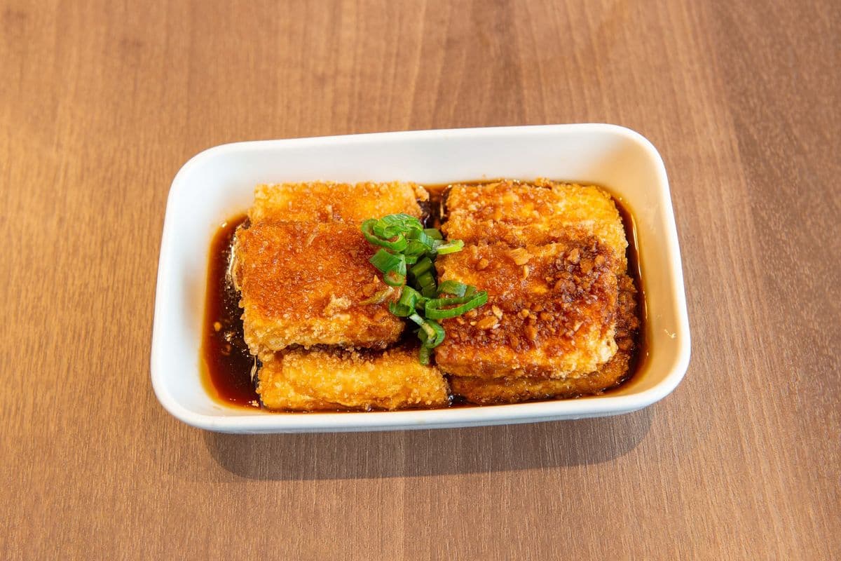 Deep Fried Tofu Pudding in Garlic Sauce 老皮嫩肉