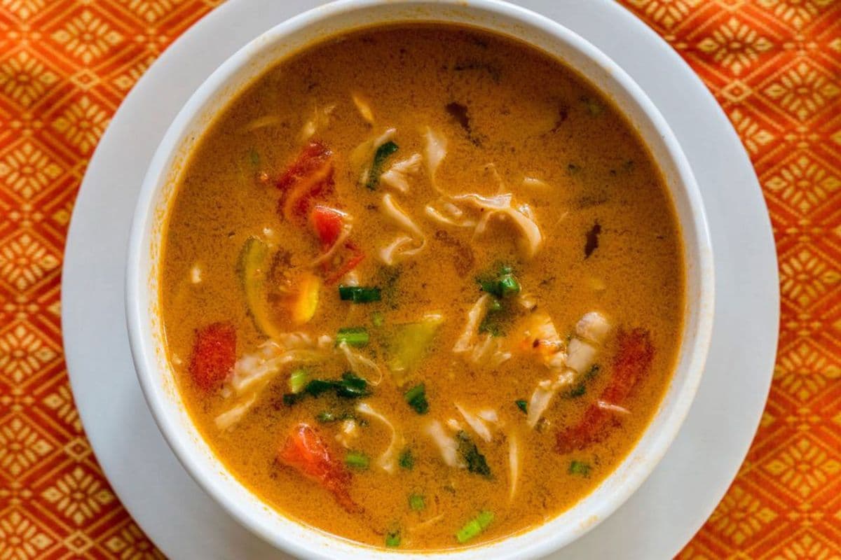 TOM YUM CHICKEN
