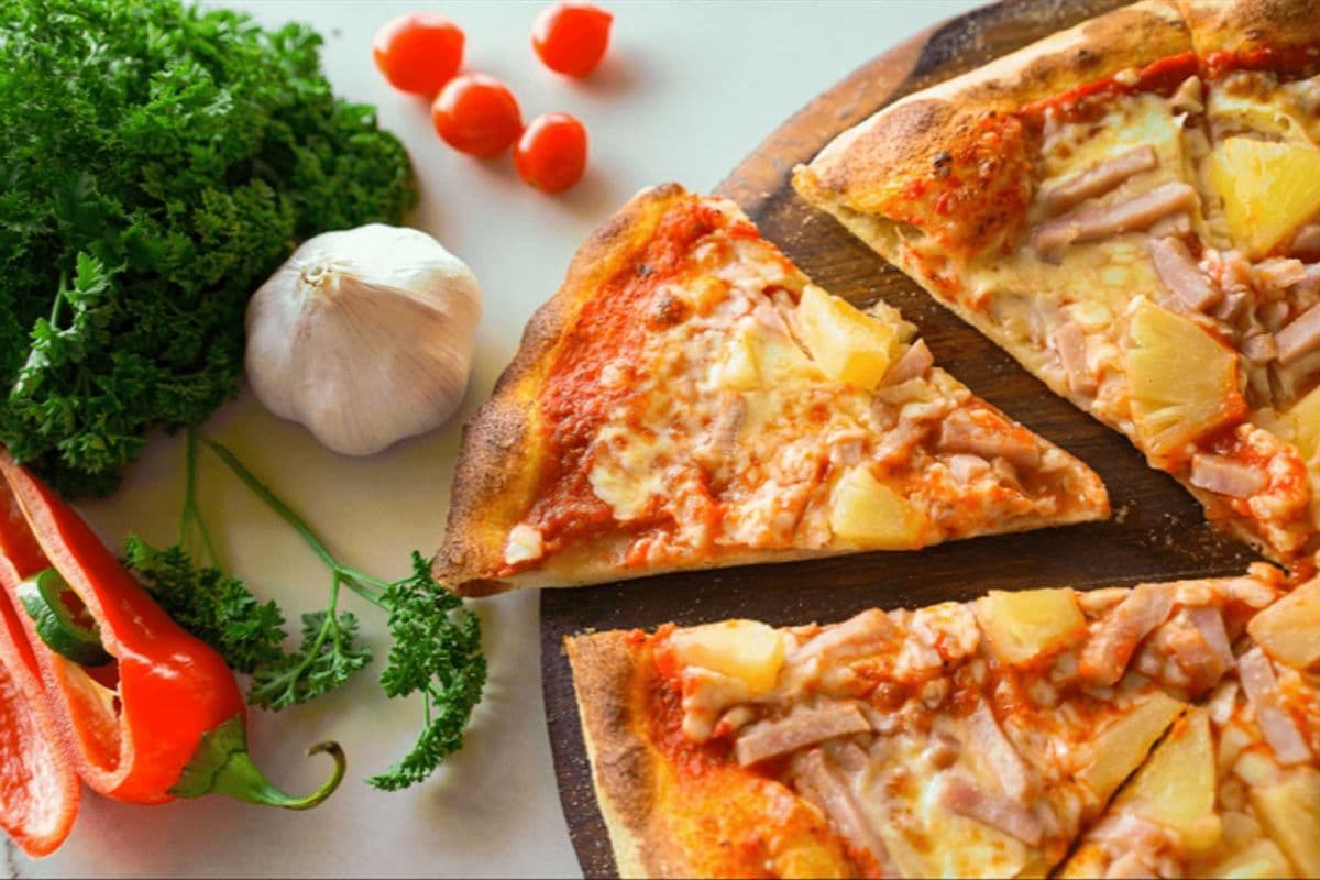 Small (8") - Hawaiian Pizza