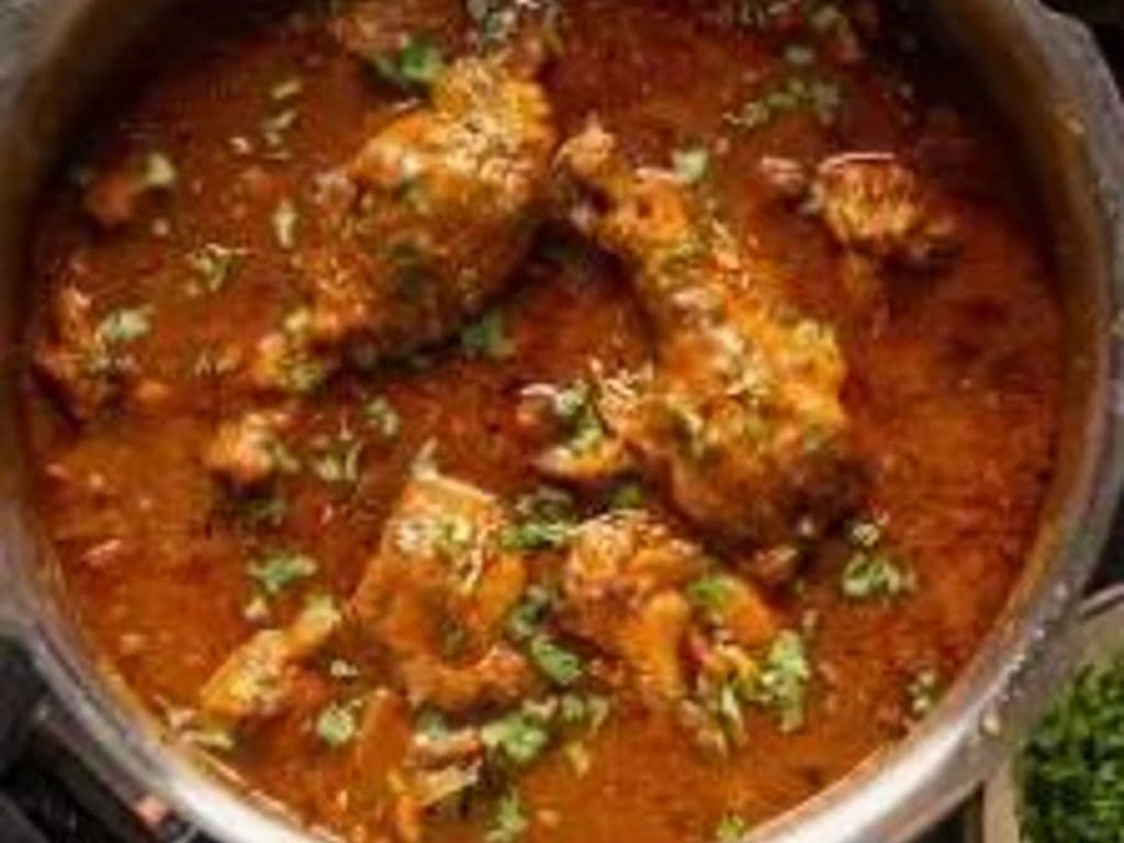 DHABA STYLE CHICKEN CURRY