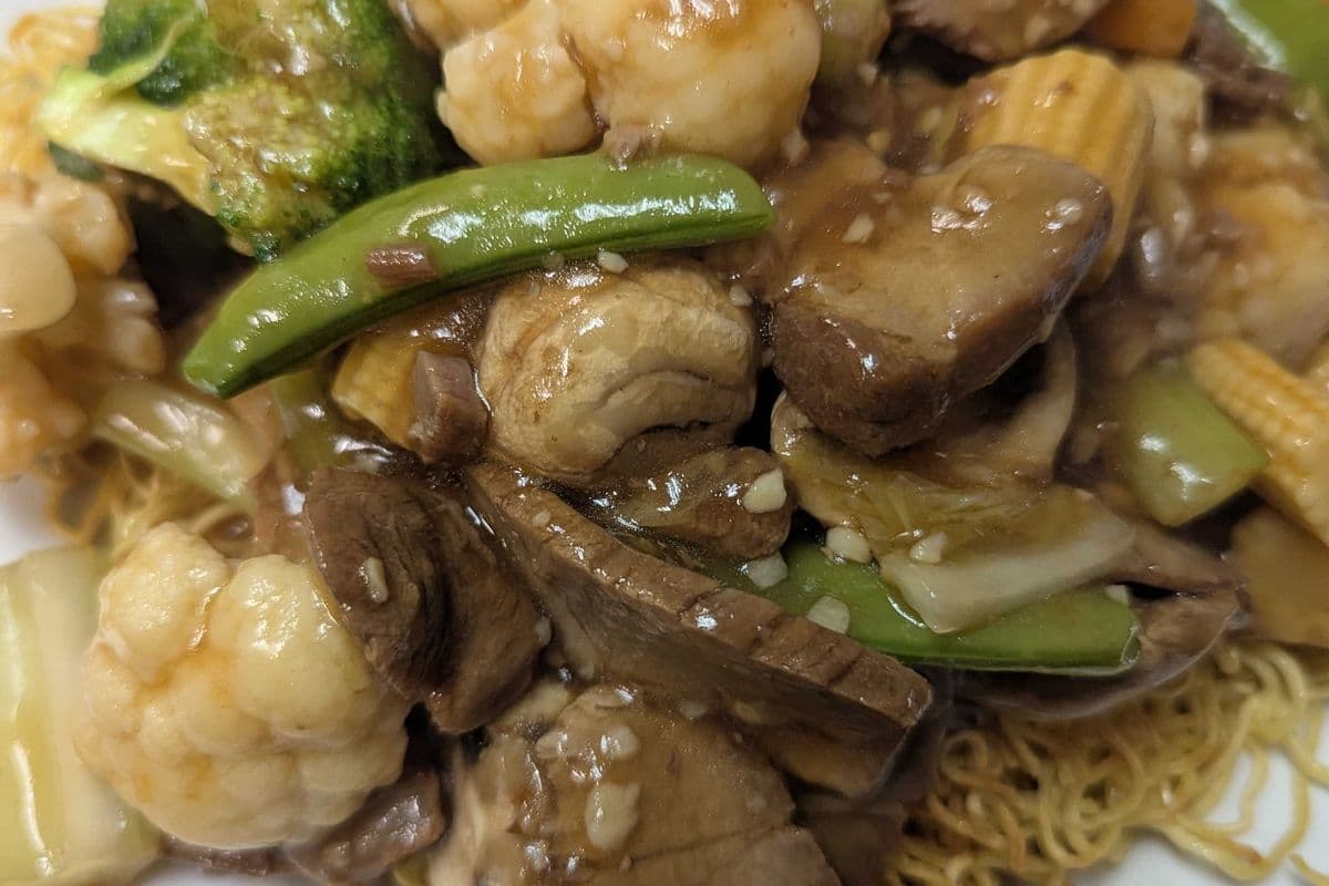 BBQ Pork Chow Mein 叉烧炒面（脆）