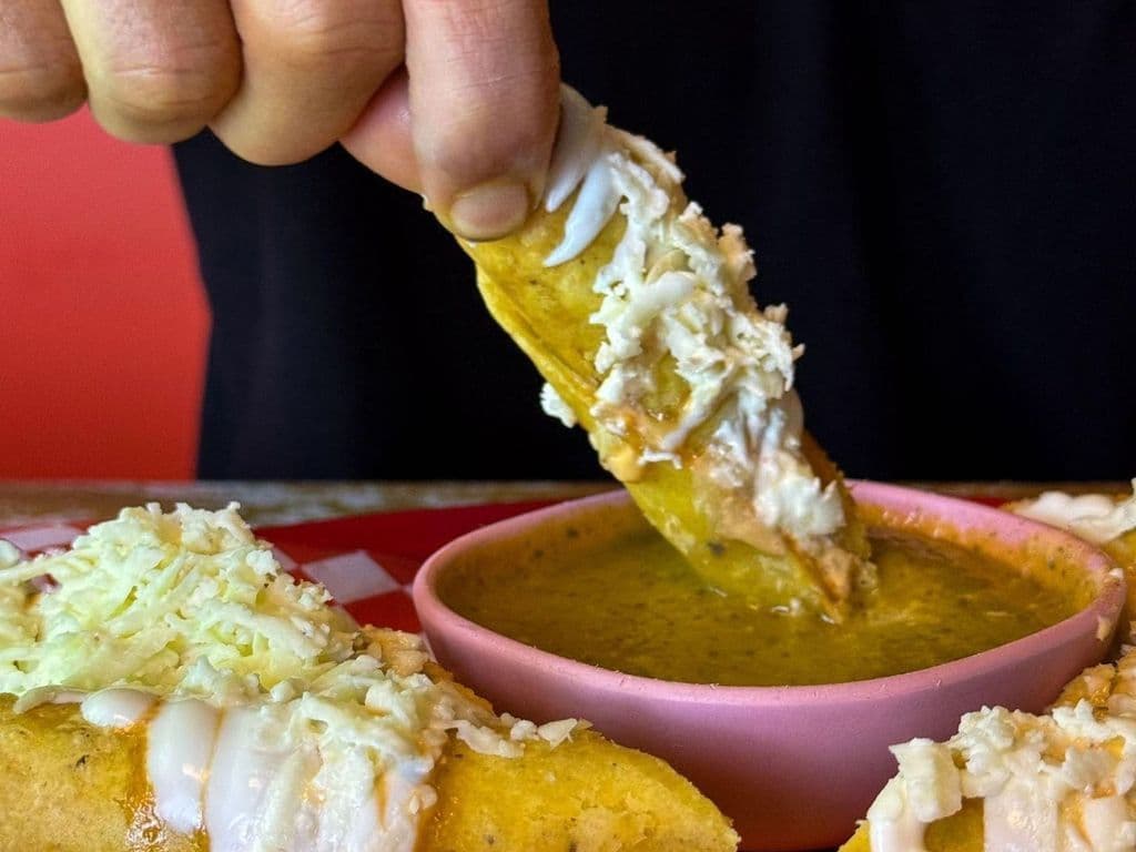 DIPPING TAQUITOS halal