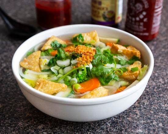 12A. Soupe végétarienne avec tofu et légumes / Vegetarian Soup with Tofu and Vegetables