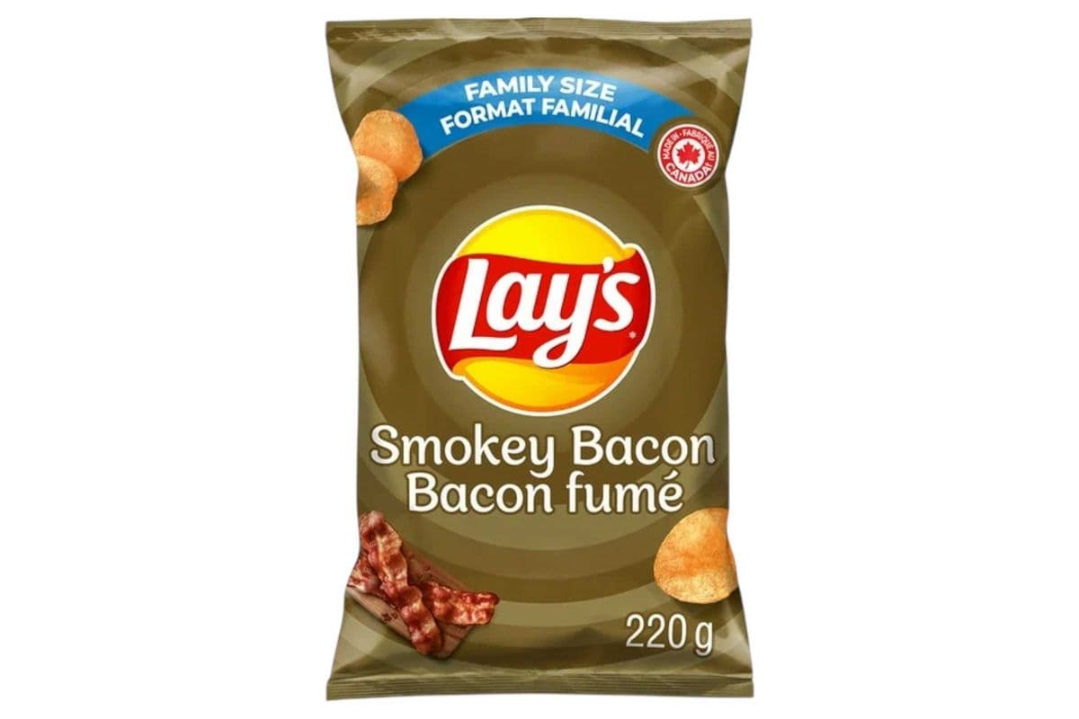 Lays Smokey Bacon (220gm) (270 Cal)