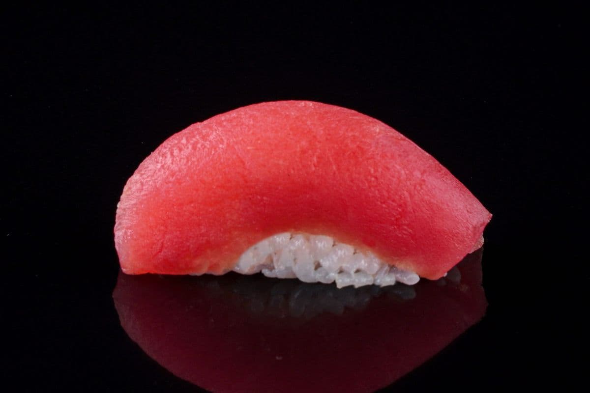 Nigiri tuna