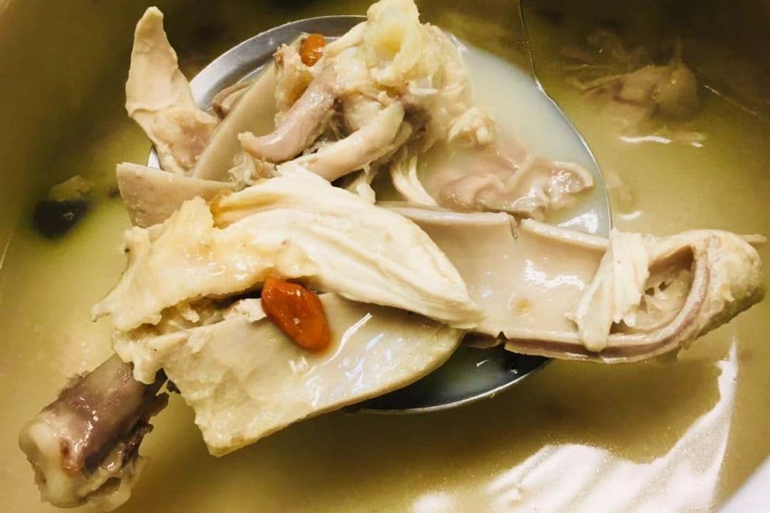 Pork Stomach with Chicken (L) 猪肚鸡汤 (⼤)