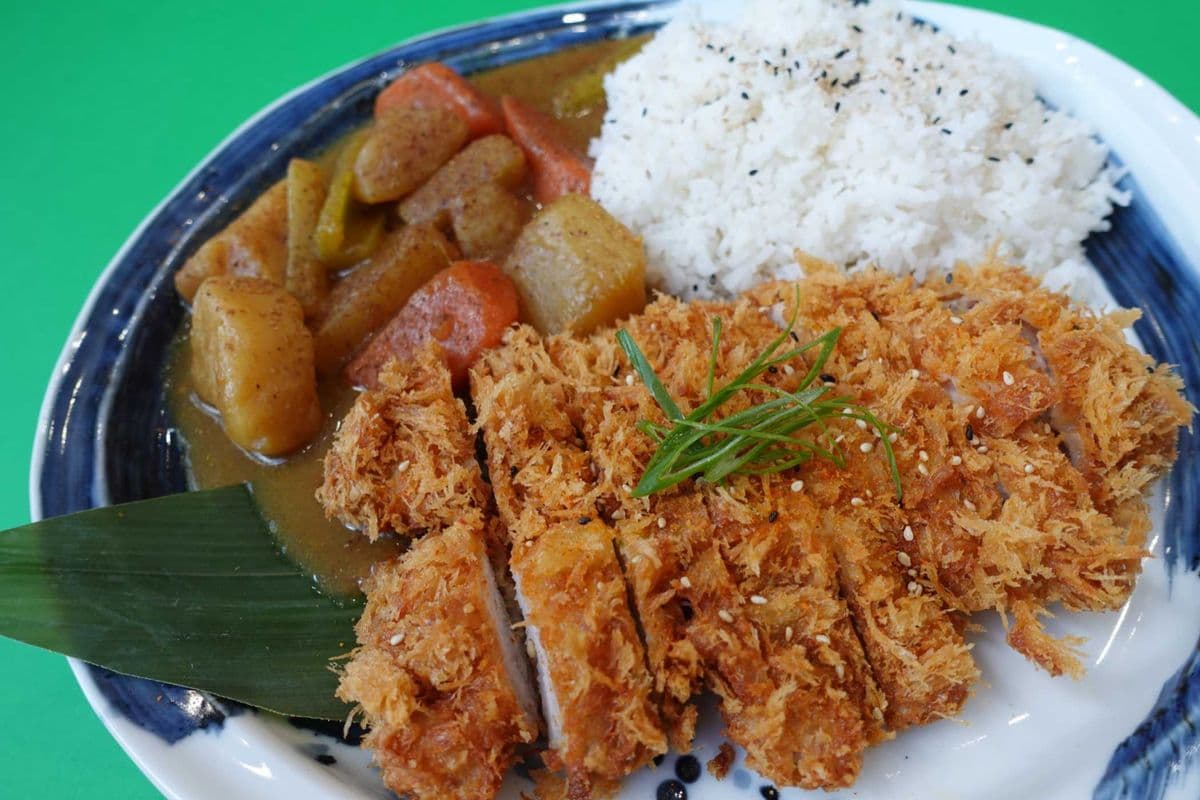 2. Tonkatsu Curry