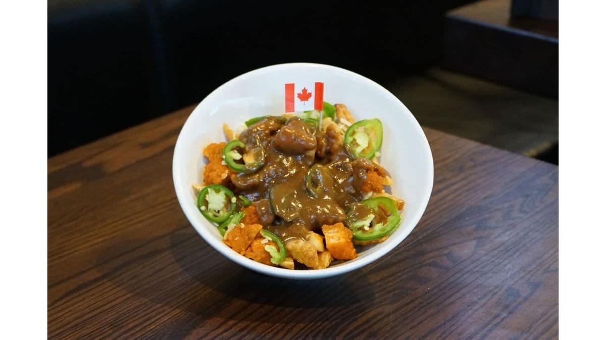 Large Buffalo Chicken Poutine