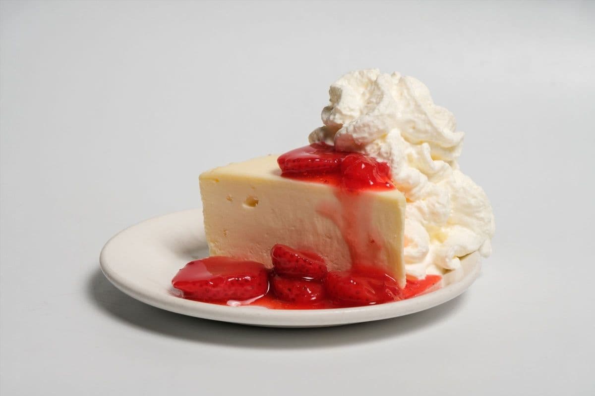 Original Cheesecake with Strawberry Topping