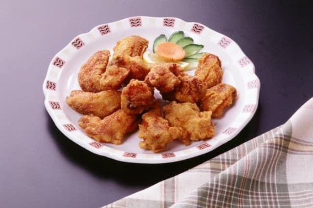 44. Fried Chicken Wings / 닭날개 炸雞翅