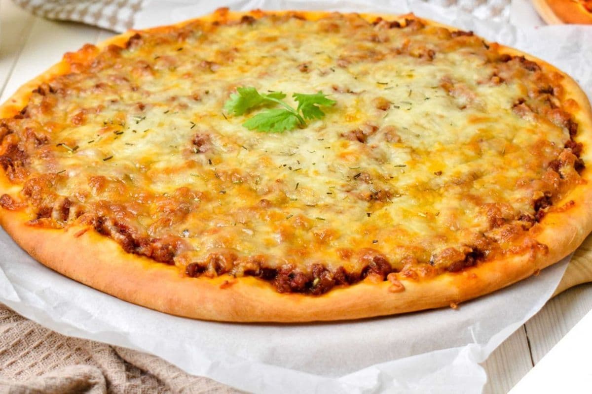 Bolognese Pizza (Halal)
