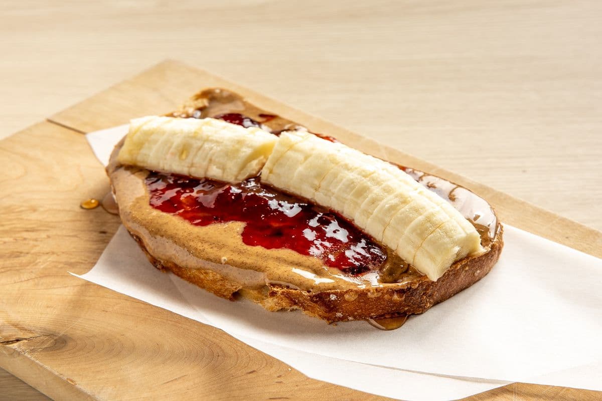 BANANA ON TOAST