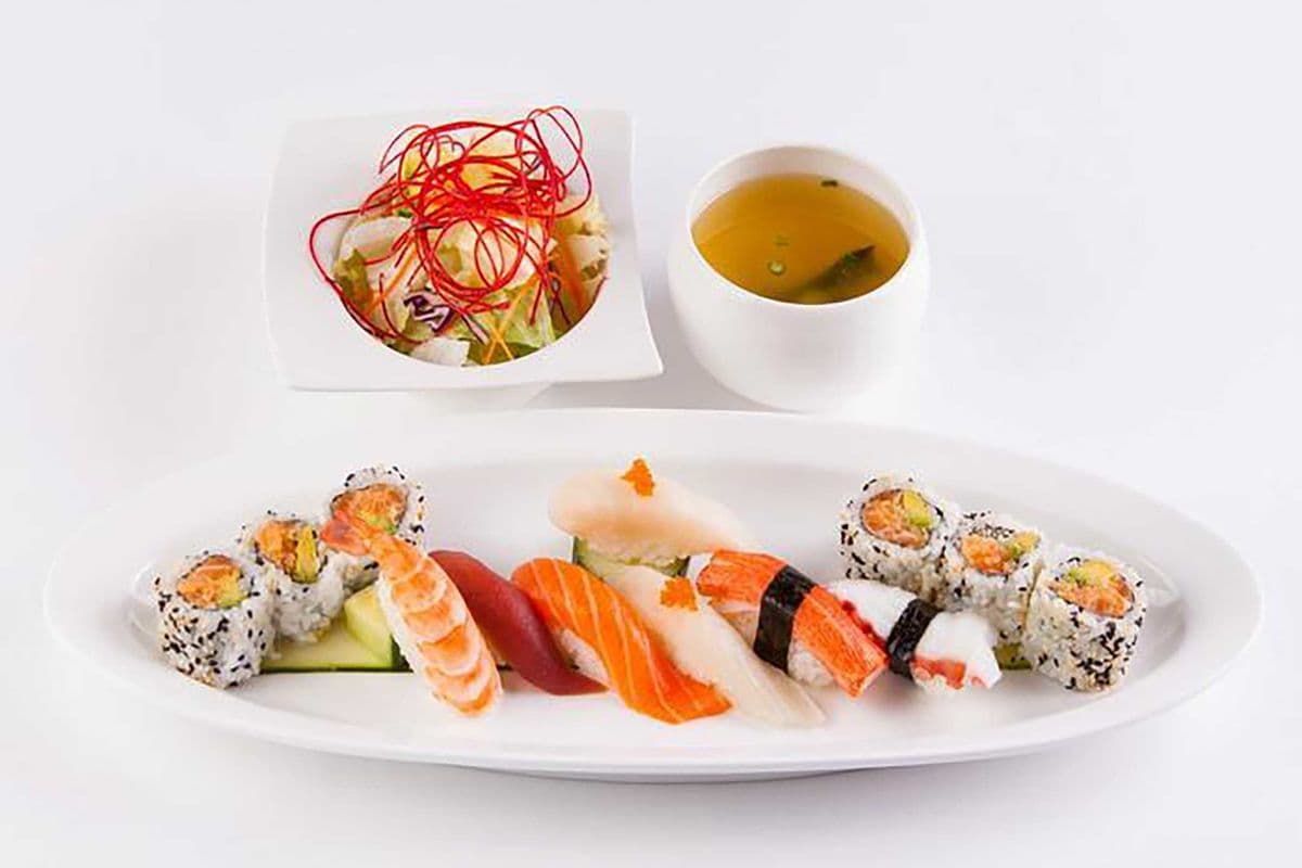 Deluxe Sushi (13 pcs)