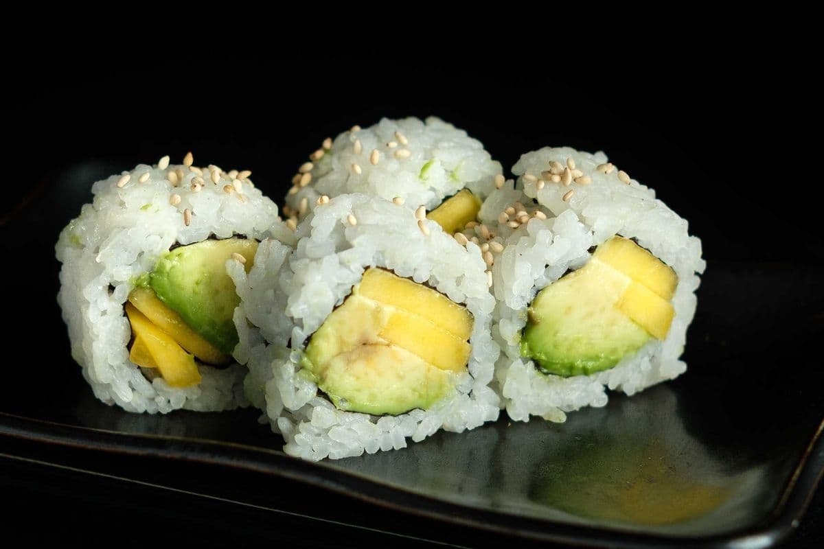 Avo and Mango Roll