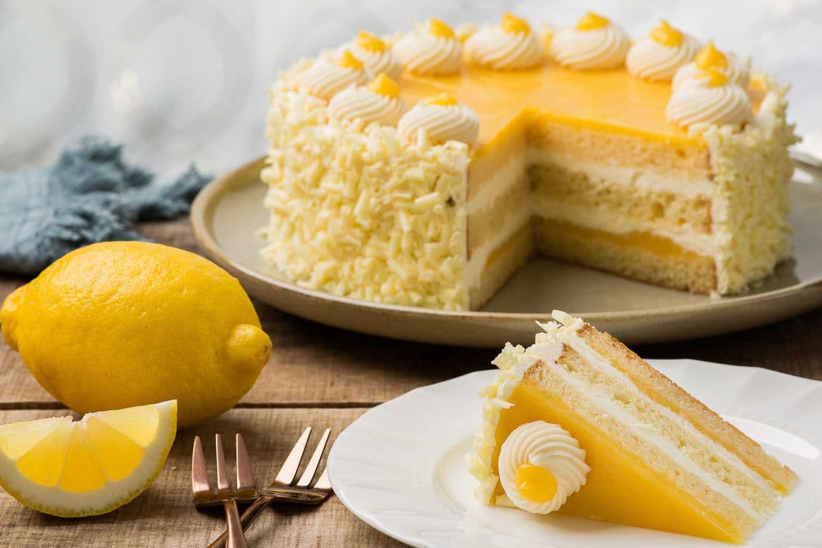 8" Lemon Mousse Cake