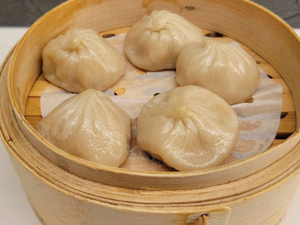 ST11 Pork Soup Dumplings 鮮肉小龍包 (5 pcs/只)
