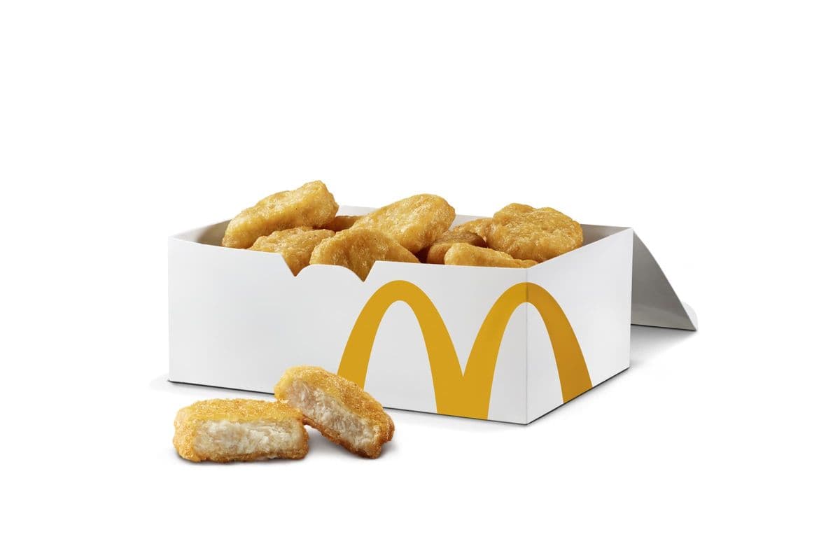 20 Chicken McNuggets (Serves 2) [950-1160 Cals]