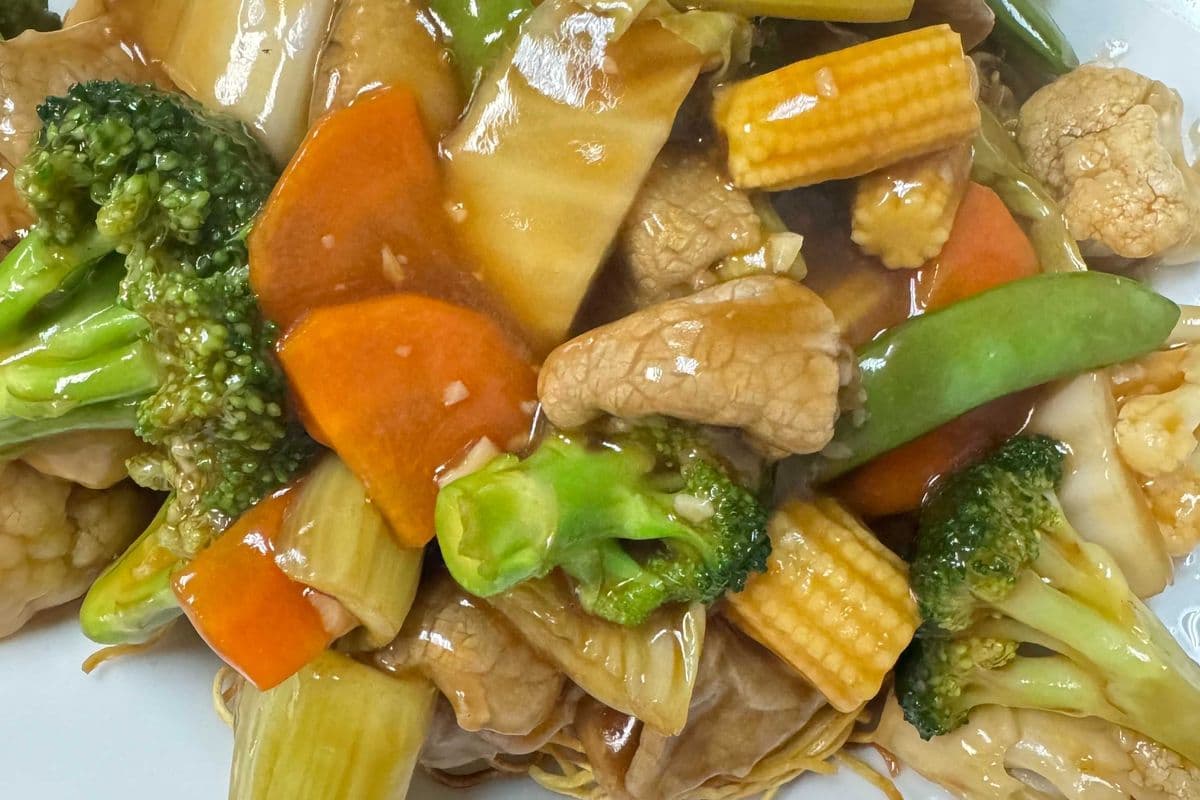 Beef Chow Mein 牛肉炒面（脆）