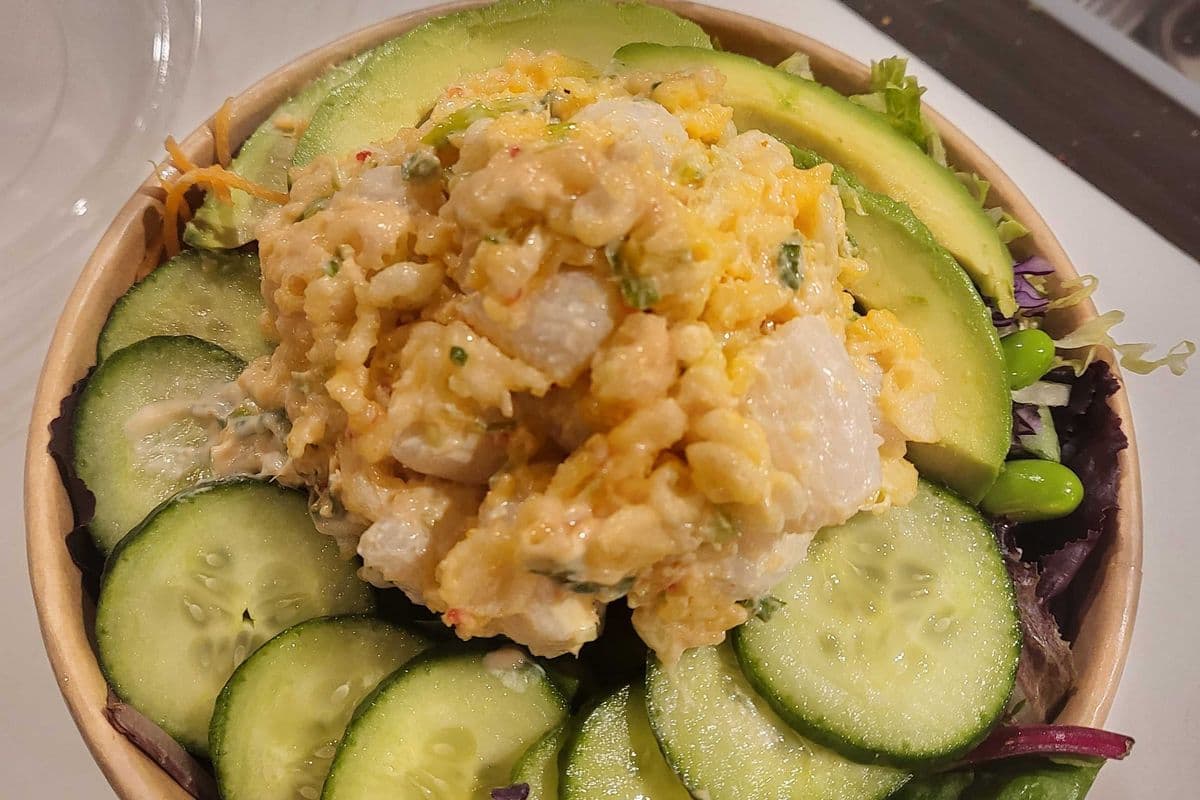 Poké bol pétoncle épicé/ Spicy scallop Poké Bowl