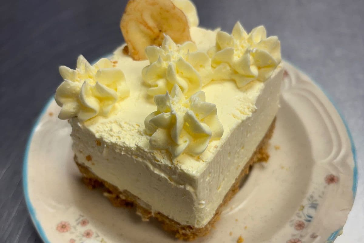 Banana cream cheesecake