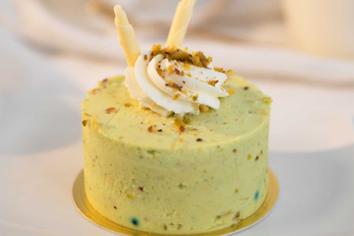 Mini Pistachio Cake
