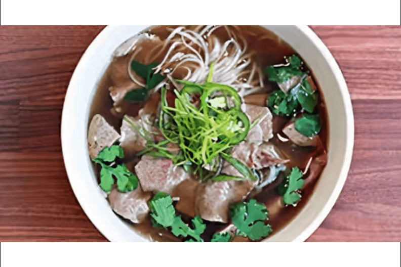 K2. Beef Brisket Noodle in Soup 牛腩麵