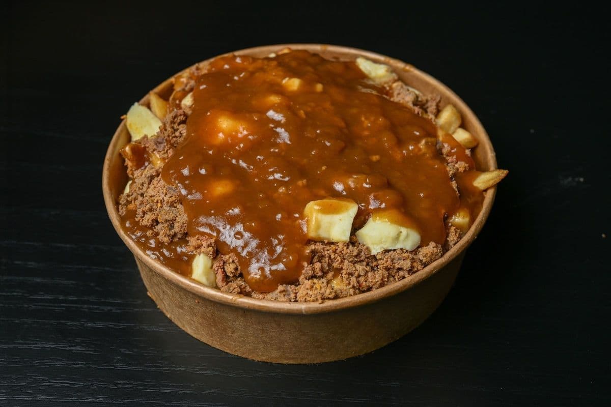 Poutine Viande Hachée / Ground Meat Poutine