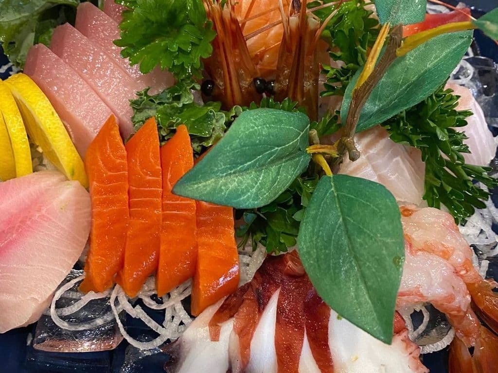 Deluxe Assorted Sashimi