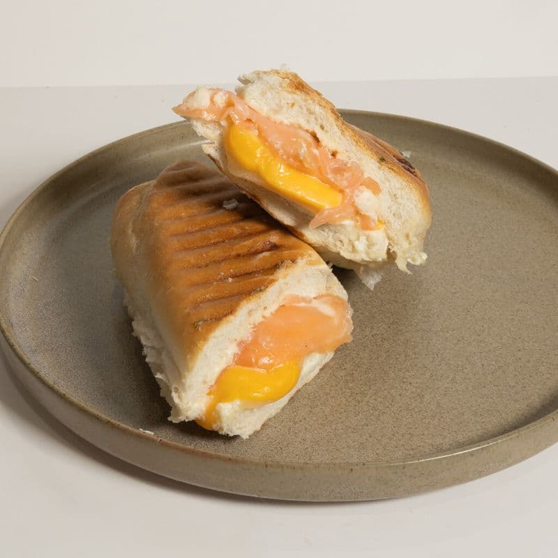Panini Saumon 4 fromages /  4 Cheese Salmon Panini