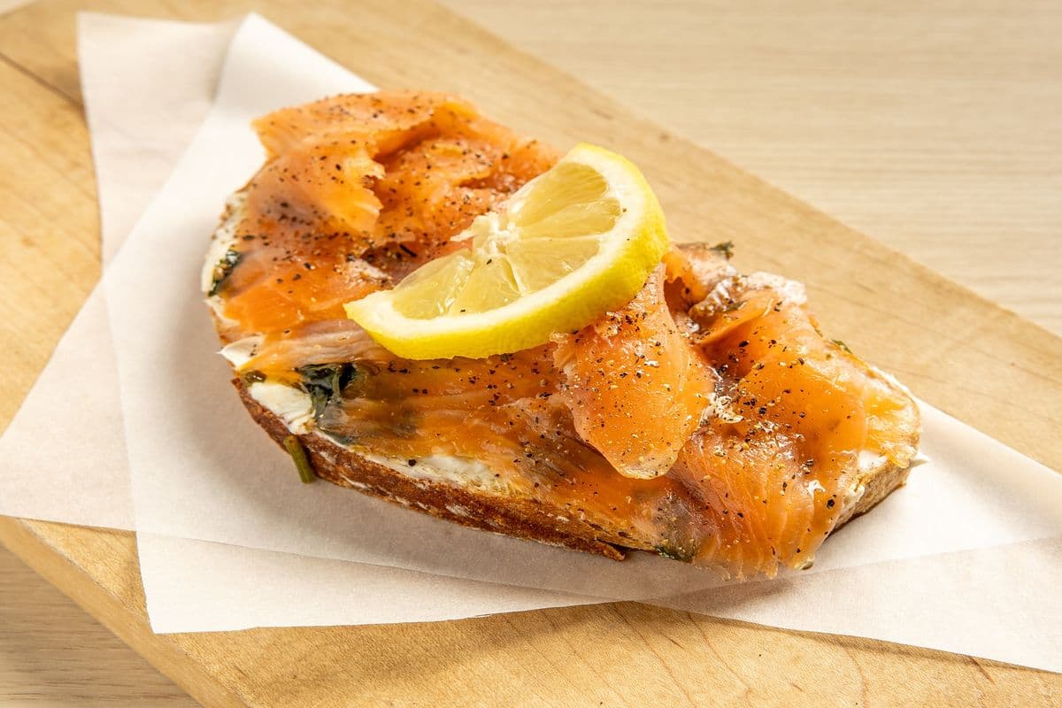 SMOKED SALMON ON TOAST