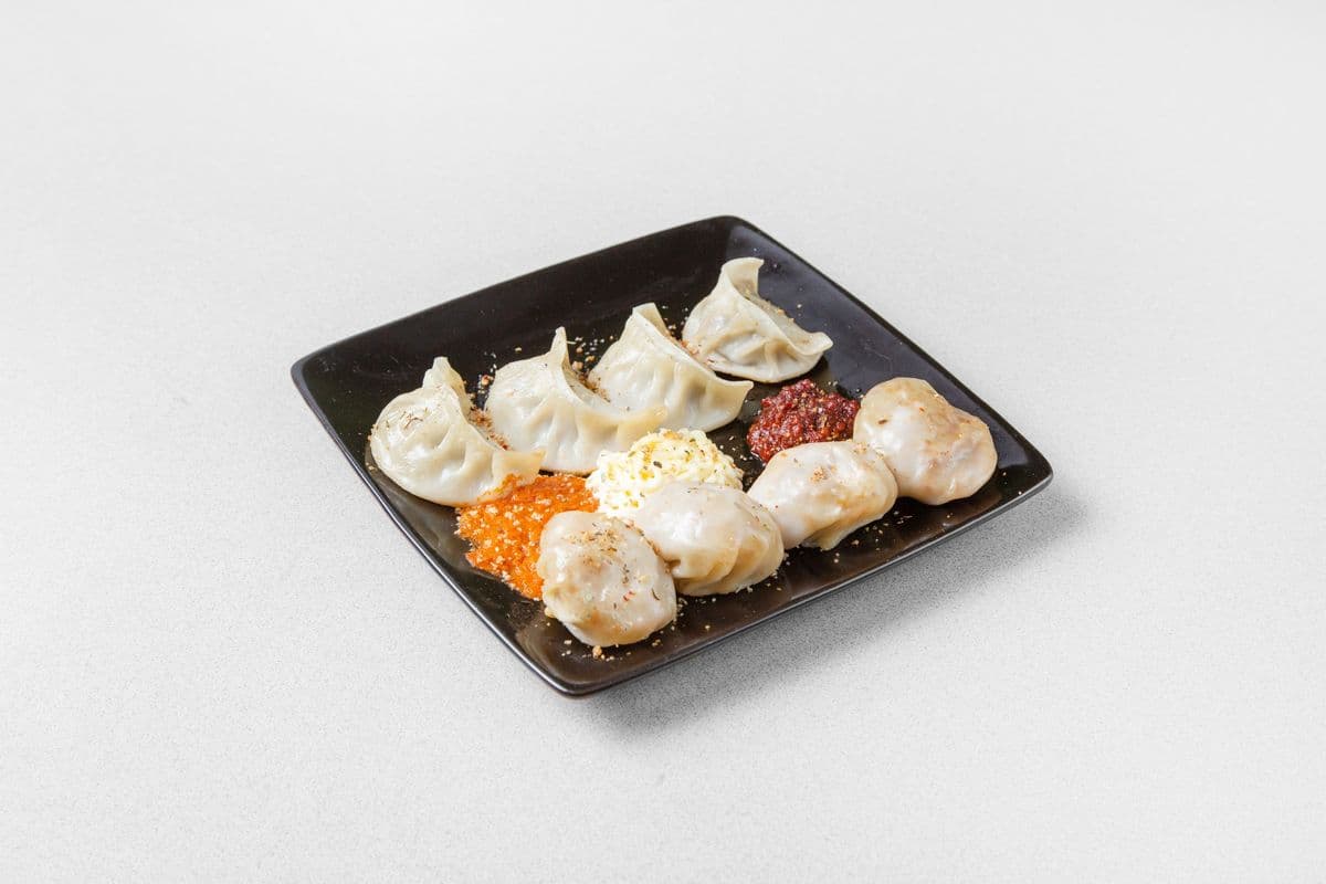 Veg - Steamed Momos (8 pcs)