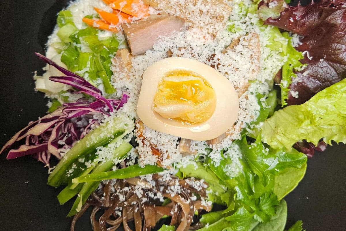 White Garlic Bibim Ramen(Cold Noodle)
