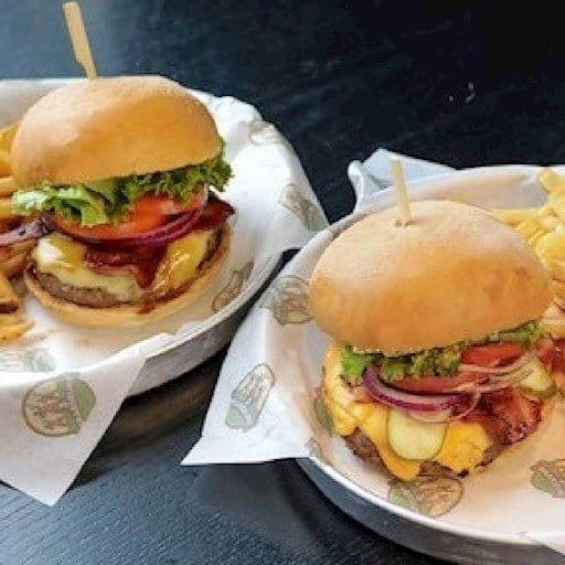 1 burger ou 1 sandwich + 1 Flammekueche