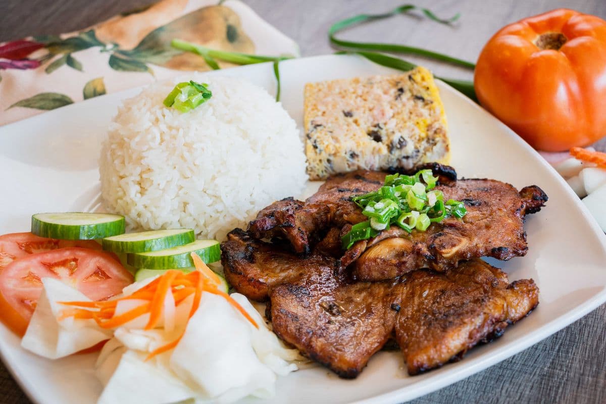 C1. GRILLED PORK CHOP ON RICE( Com suon nuong )