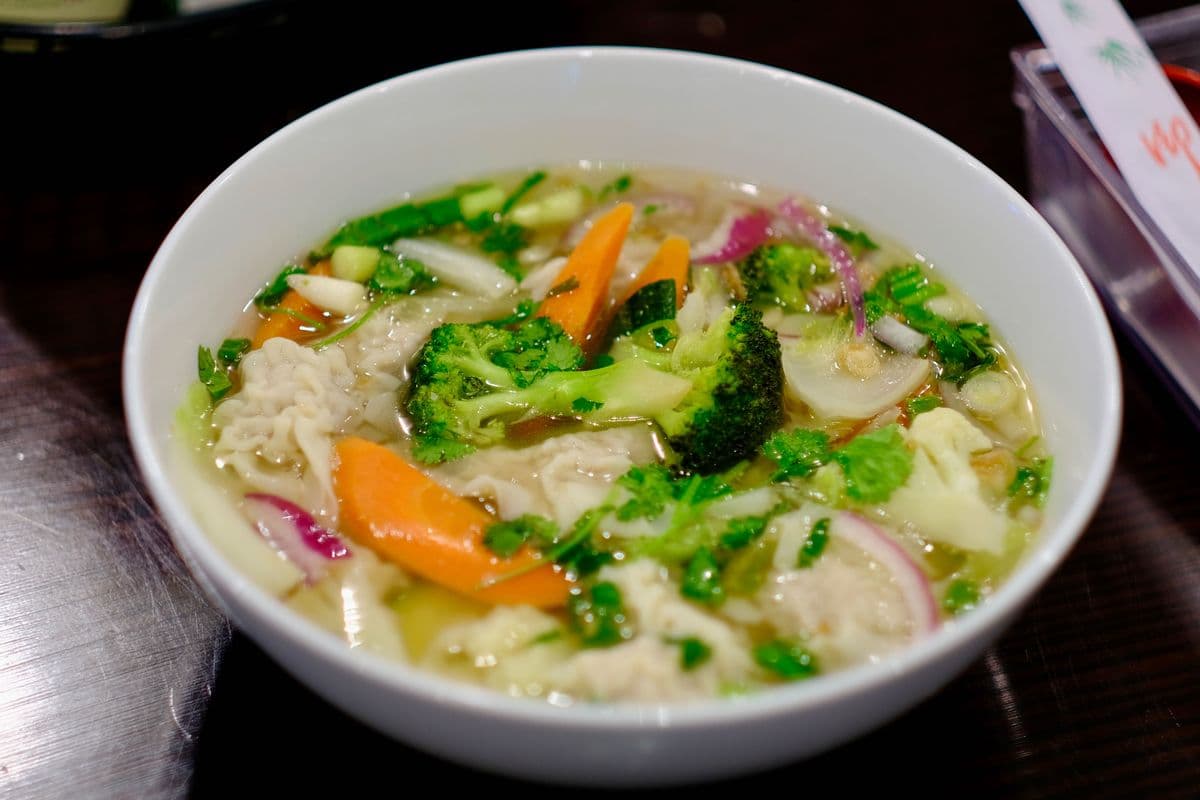 26. Wonton Soup / Hoành Thánh