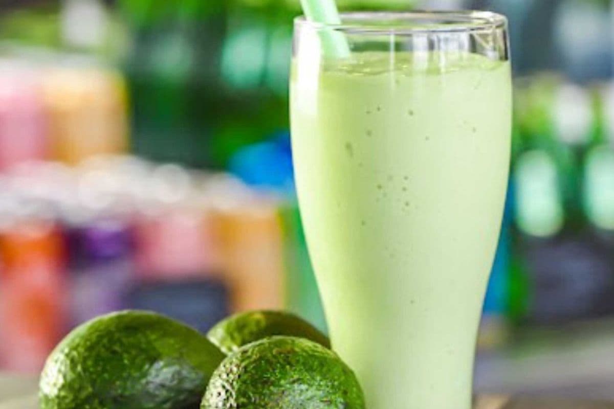 Avocado and Mango Milkshake