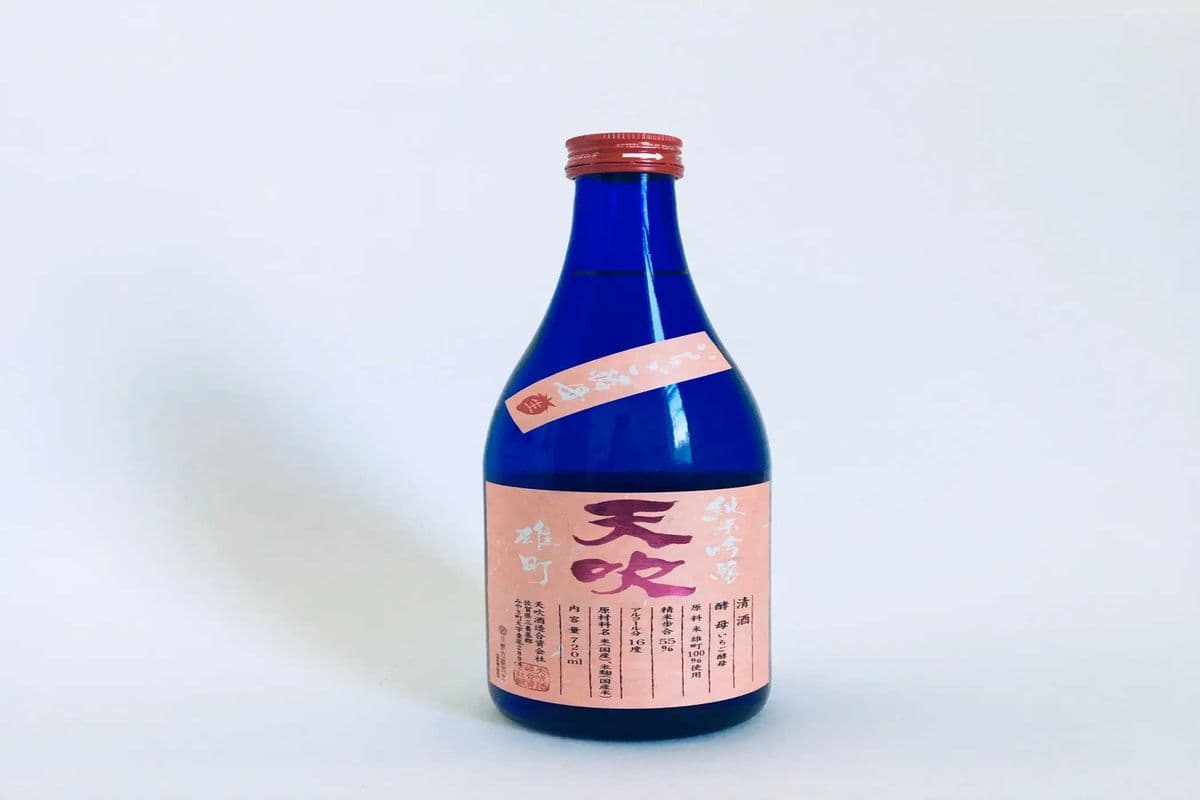 AMABUKI - JUNMAI GINJO STRAWBERRY YEAST (1 x 750ML)
