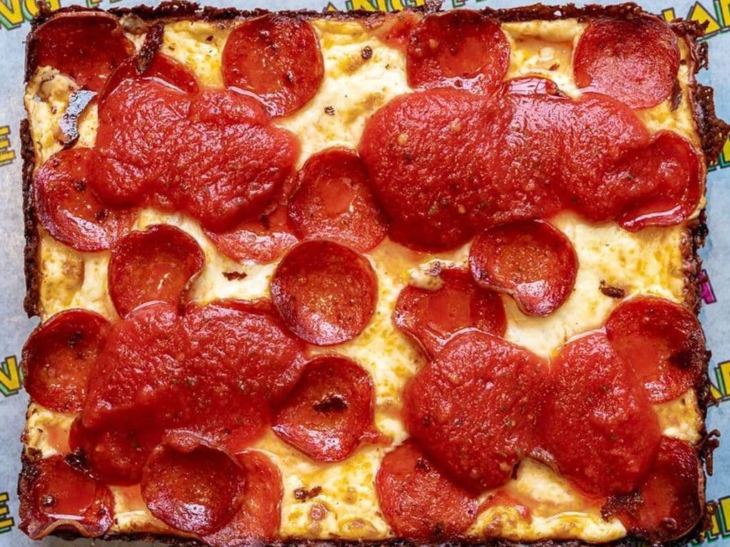 Pizza Carre Pepperoni de Seinfeld | Seinfelds Pepperoni Square Pizza