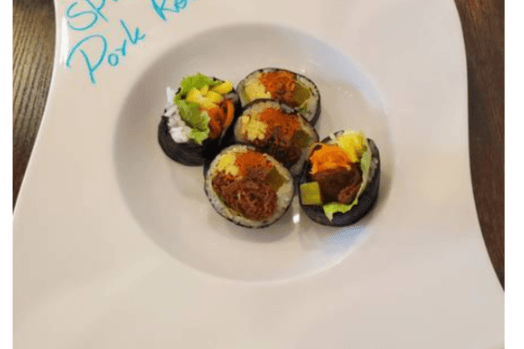 제육 김밥 Spicy Pork Roll