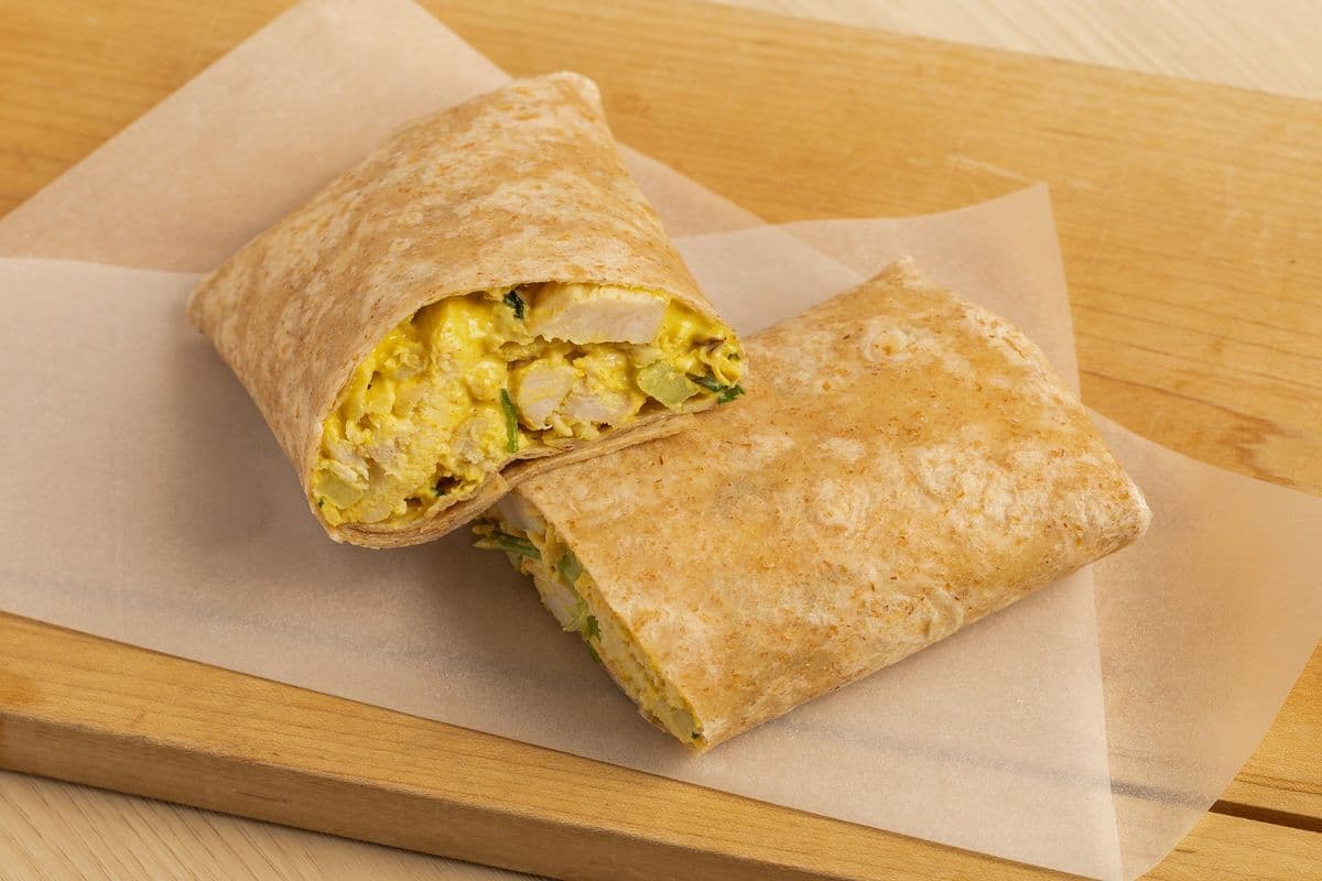 CHICKEN CURRY WRAP